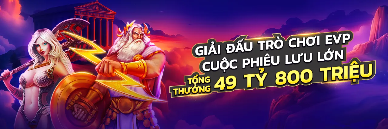 Hình ảnh người dùng tải ứng dụng OKVIP trên điện thoại